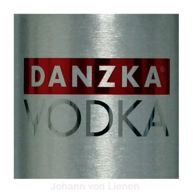 Danzka Vodka Red in Metallflasche 1 L 40%vol