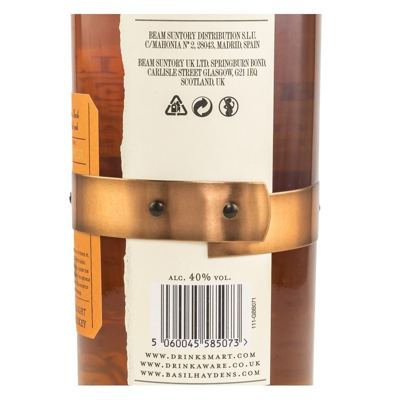 Basil Haydens Kentucky Straight Bourbon Whiskey 0,7 L 40%vol Basil Haydens Kentucky Straight Bourbon Whiskey 0,7 L 40%vol