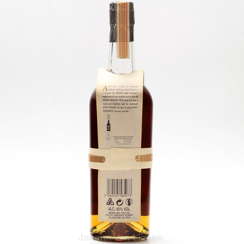 Basil Haydens Kentucky Straight Bourbon Whiskey 0,7 L 40%vol Basil Haydens Kentucky Straight Bourbon Whiskey 0,7 L 40%vol