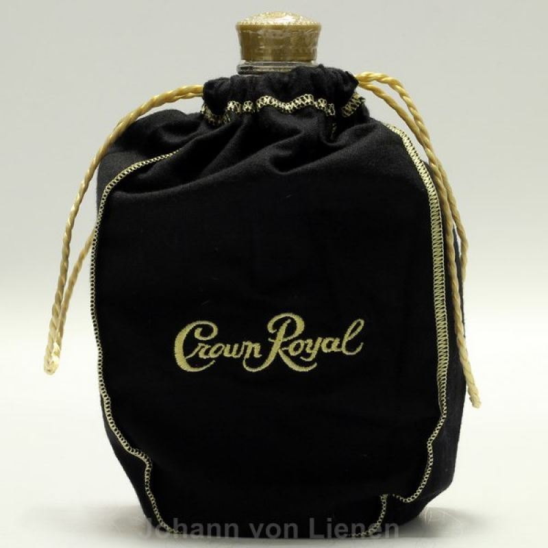 Crown Royal Black 1 L 45%vol Crown Royal Black 1 L 45%vol