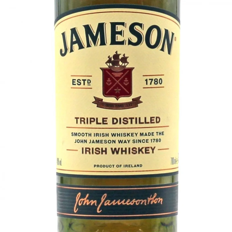 Jameson Triple Distilled Irish Whiskey 0,7 L 40% vol Jameson Triple Distilled Irish Whiskey 0,7 L 40% vol