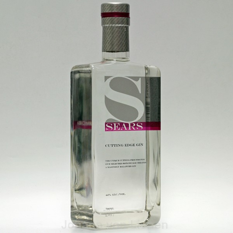 Sears Cutting Edge Gin 0,7 L 44%vol Sears Cutting Edge Gin 0,7 L 44%vol
