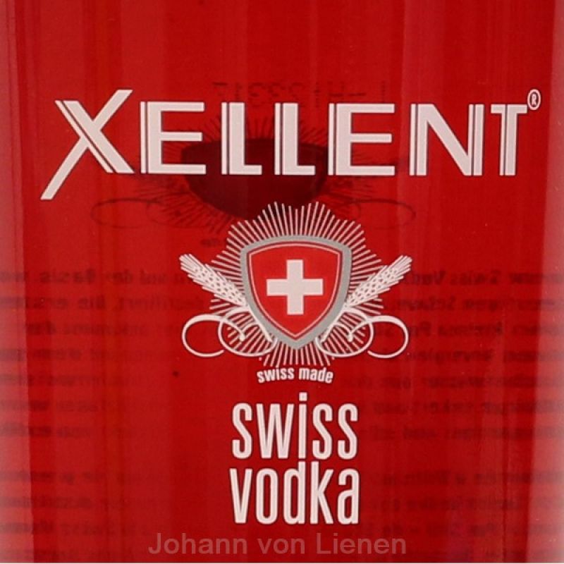Xellent Swiss Vodka 0,7 L 40%vol Xellent Swiss Vodka 0,7 L 40%vol