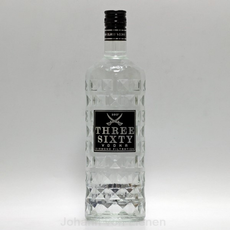 Three Sixty Vodka 1 L 37,5%vol Three Sixty Vodka 1 L 37,5%vol
