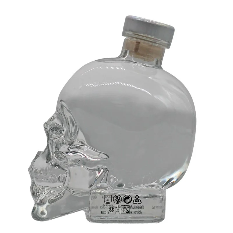 Crystal Head Vodka 0,7 L 40% vol Crystal Head Vodka 0,7 L 40% vol