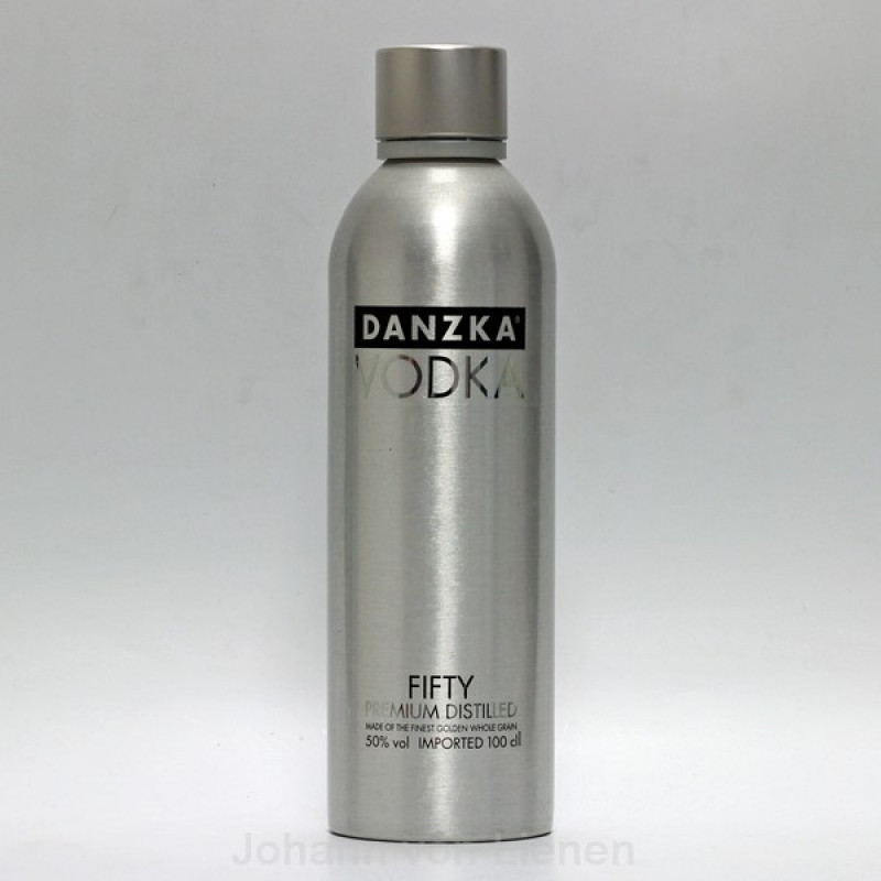 Danzka Vodka Fifty in Metallflasche 1 L 50%vol Danzka Vodka Fifty in Metallflasche 1 L 50%vol