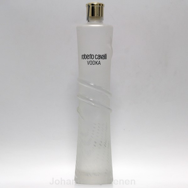 Roberto Cavalli Vodka 0,7 L 40%vol Roberto Cavalli Vodka 0,7 L 40%vol