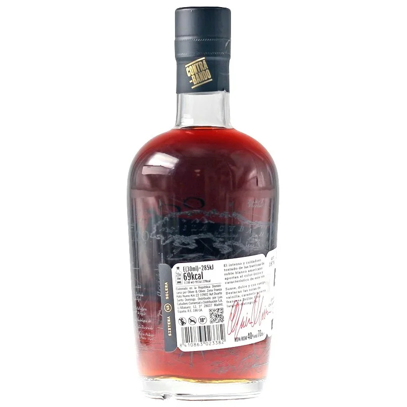 Black Rum Contrabando 0,7 L 40 % vol Black Rum Contrabando 0,7 L 40 % vol