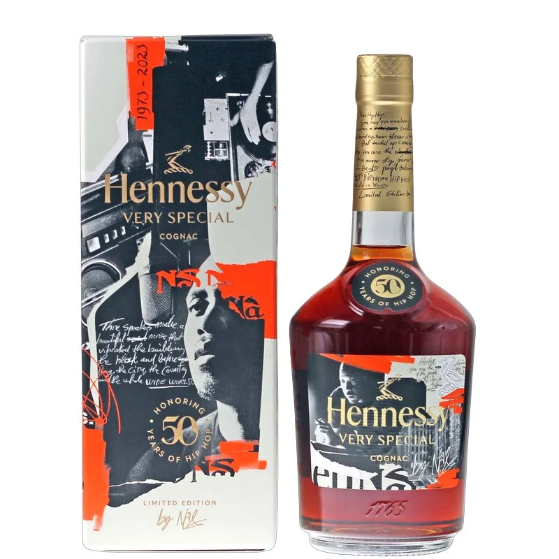 Hennessy VS Cognac Hip Hop 50 X NAS Limited Edition 0,7L 40% vol Hennessy VS Cognac Hip Hop 50 X NAS Limited Edition 0,7L 40% vol