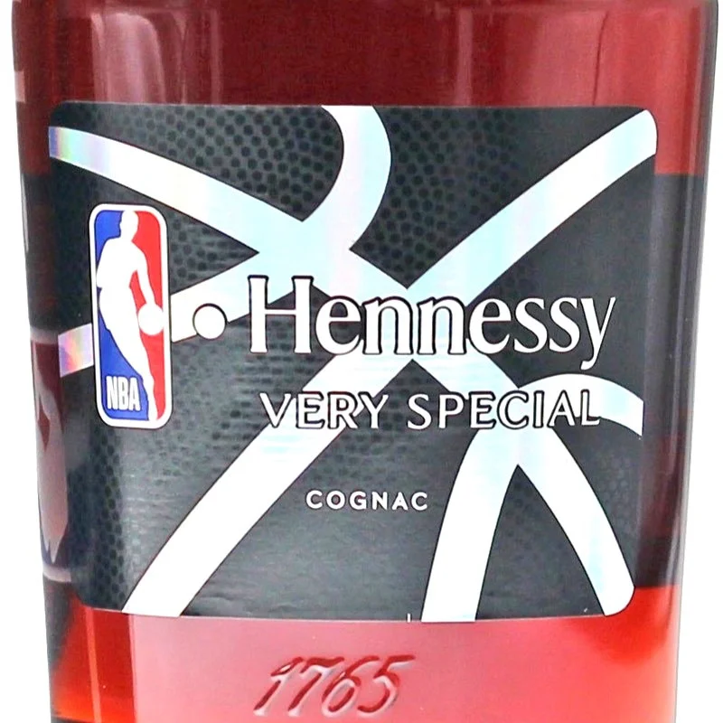 Hennessy VS NBA 2022 Limited Edition 0,7 L 40% vol Hennessy VS NBA 2022 Limited Edition 0,7 L 40% vol