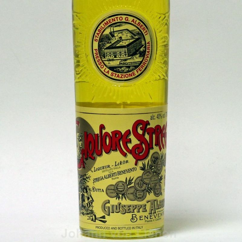 Liquore Strega 0,7 L 40%vol Liquore Strega 0,7 L 40%vol
