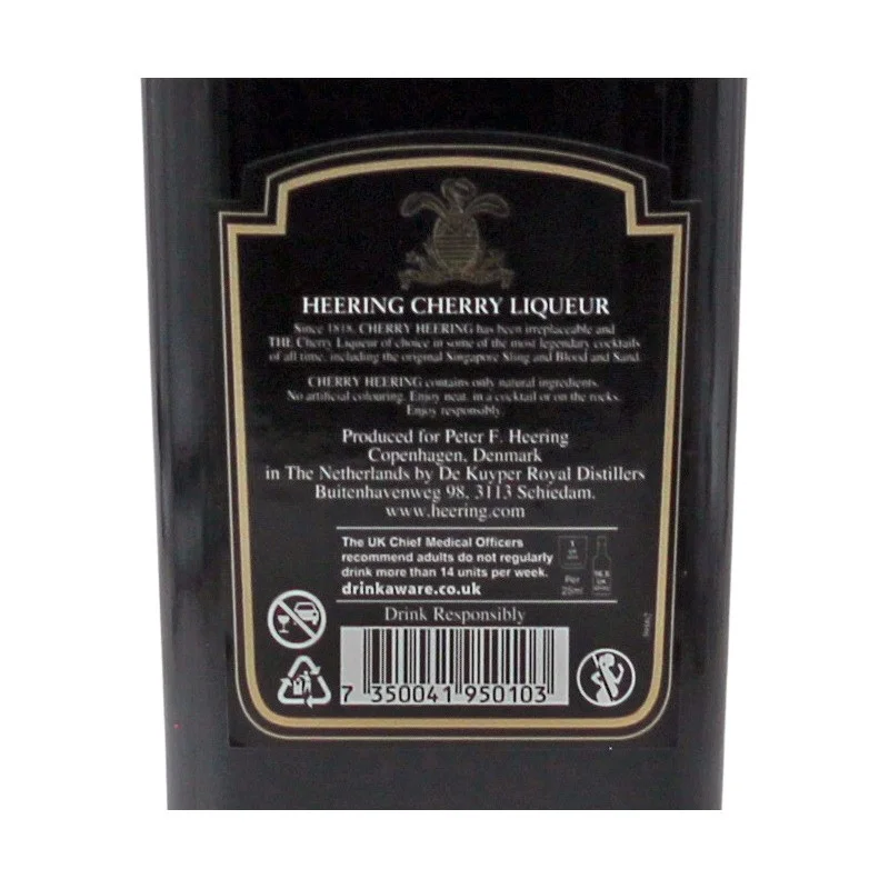 Heering Cherry Liqueur 0,7 L 24% vol Heering Cherry Liqueur 0,7 L 24% vol