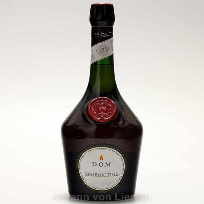 Benedictine D.O.M. Liqueur 0,7 L 40% Benedictine D.O.M. Liqueur 0,7 L 40%